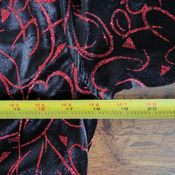 Black Velvet Red Sequin Top Sz S Christmas Holidays Sparkle Whimsygoth Notations - Picture 5 of 10